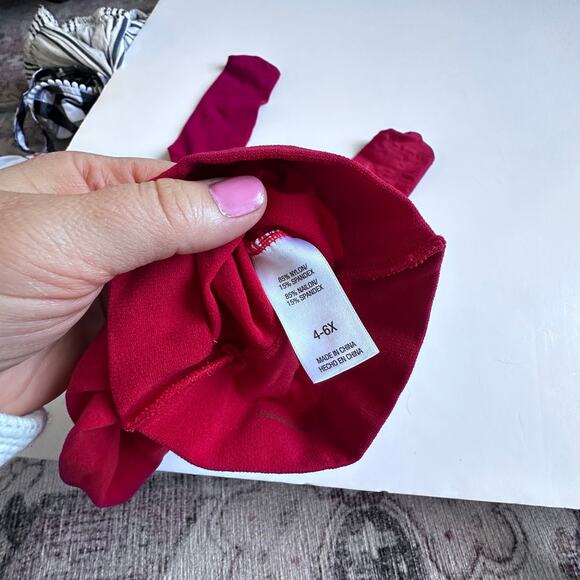 Girls Red Tights Size 4-6X - Picture 2 of 2